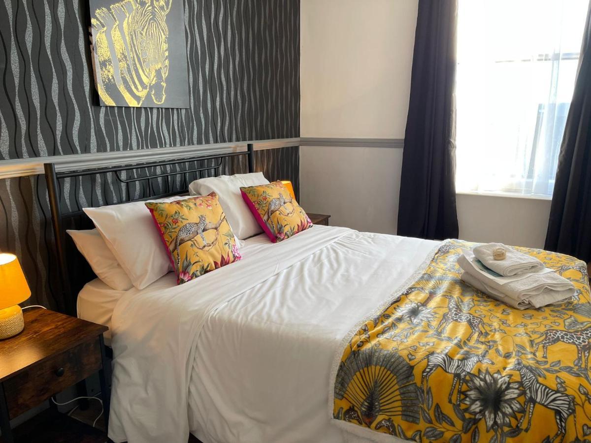 Lilyrose Hotel วิทบี ภายนอก รูปภาพ